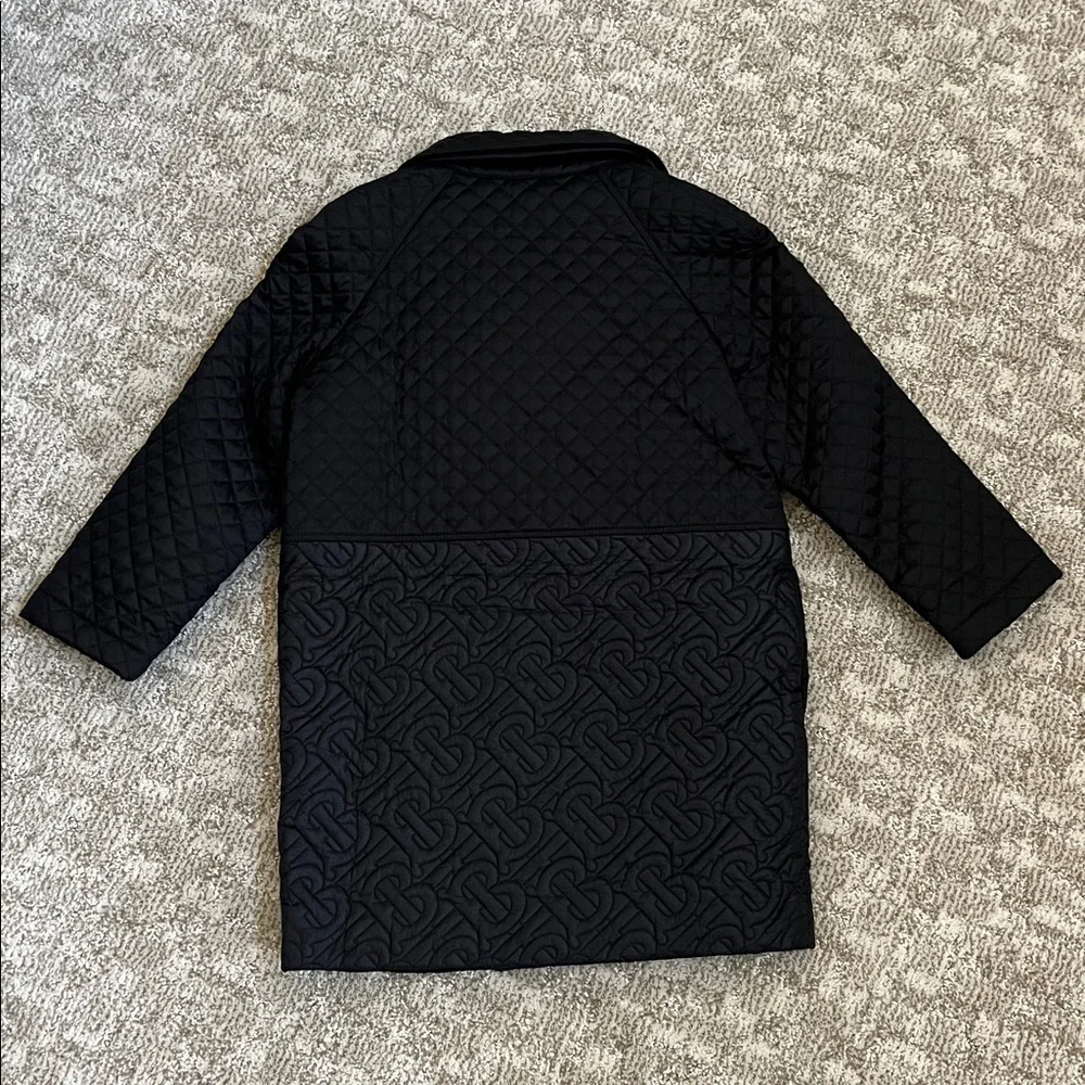 Burberry Girls’ Gia Cocoon Black TB Monogram Quilted Coat/Check Interior—6Y - Picture 15 of 16